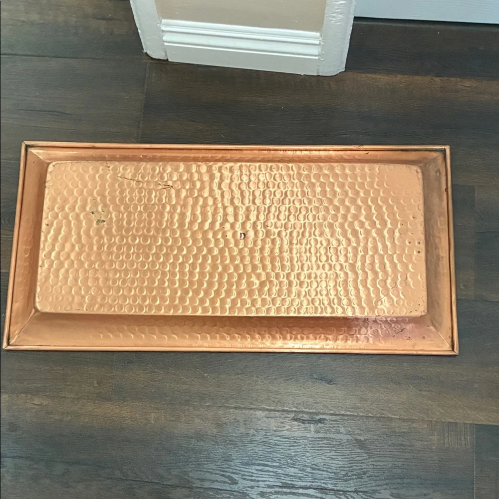 VINTAGE HAND CRAFTED ARTSAN  TRAY PLATTER SIGNED Hammered Copper Decor 28” x 14”